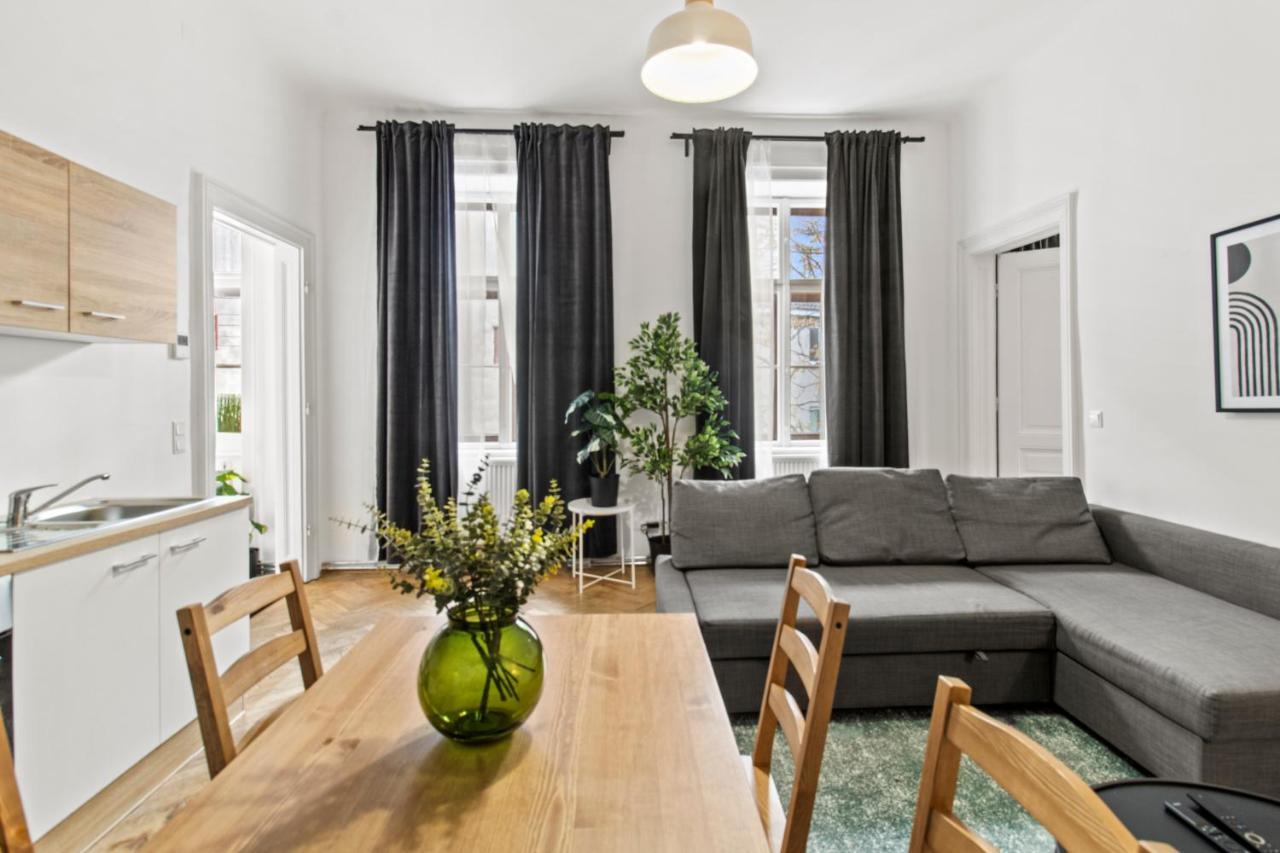 Apartment Separate Bedroom - Near Schoenbrunn Wien