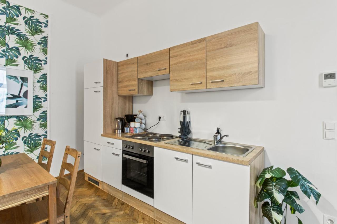 Separate Bedroom - Near Schoenbrunn * Wien